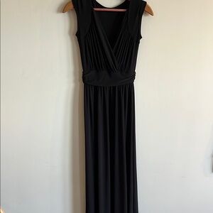 Elegant Black Sleeveless Dress
